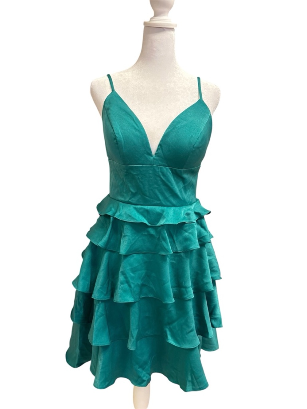 Beautiful Stacees Emerald Green Ruffle Mini Dress 💚